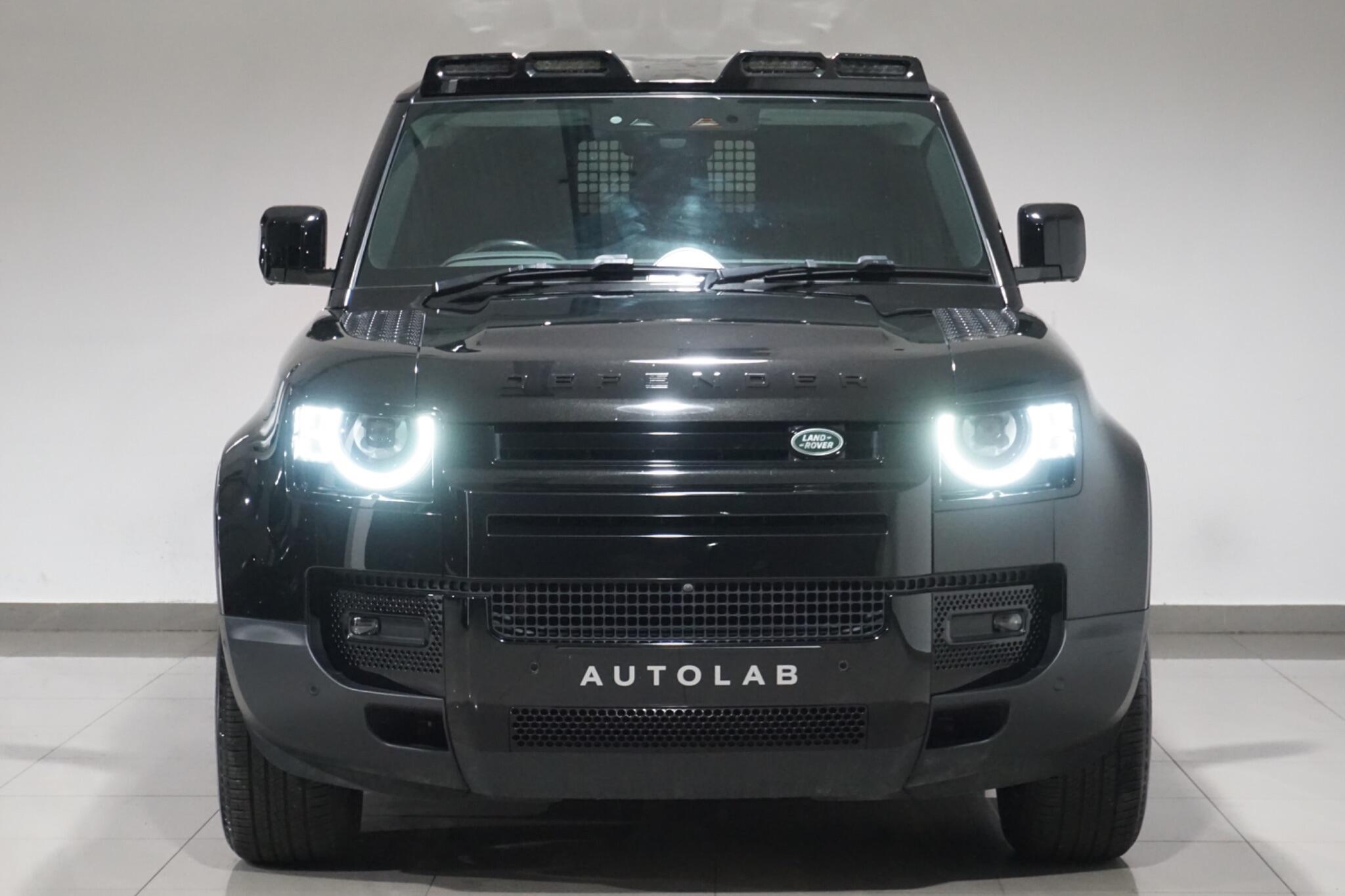Land Rover Defender 110 3.0 D250 MHEV HSE Hard Top SUV Auto 4WD MWB Euro 6 (s/s) 5dr